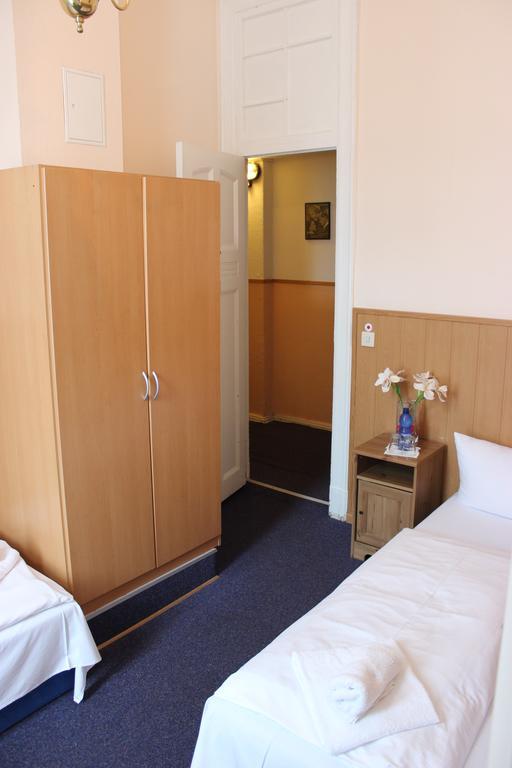 Hotel-Pension Rheingold Am Kurfuerstendamm Berlin Dış mekan fotoğraf