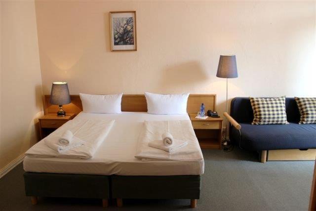 Hotel-Pension Rheingold Am Kurfuerstendamm Berlin Dış mekan fotoğraf
