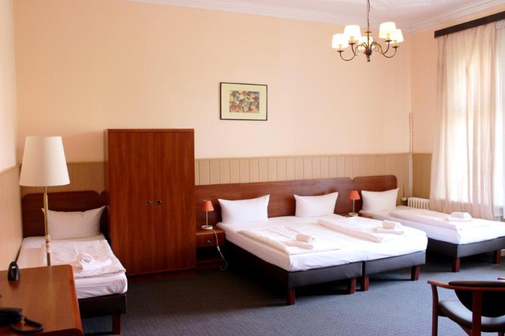 Hotel-Pension Rheingold Am Kurfuerstendamm Berlin Dış mekan fotoğraf